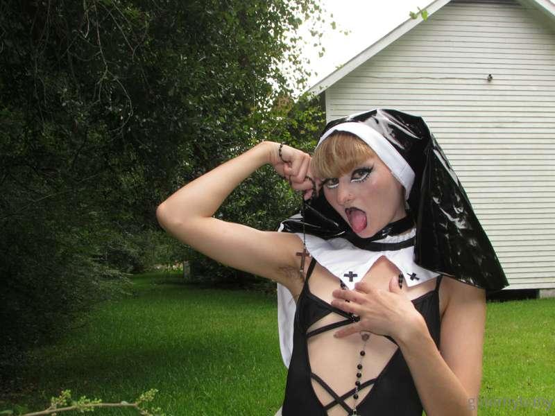 Never knew Sunday service would be this fun...