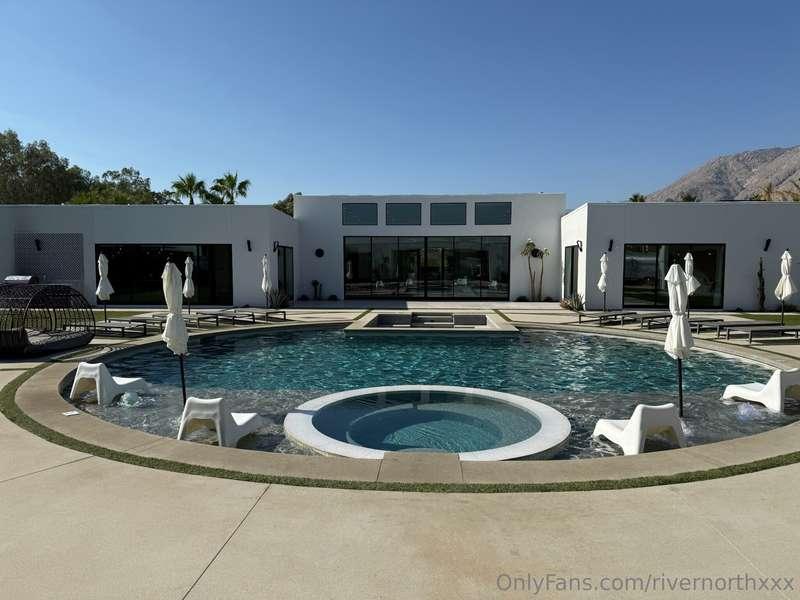 rivernorthxxx image #0