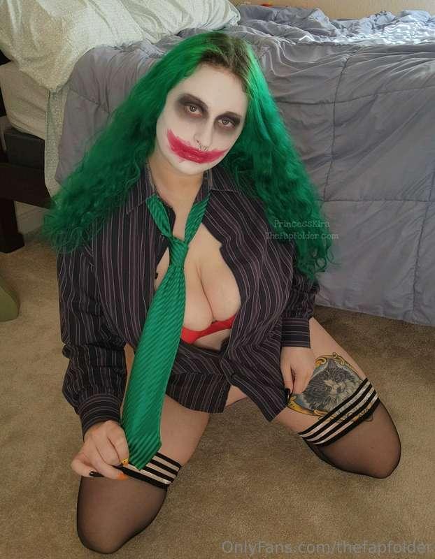 ## Joker Cosplay Photoset 🃏

***Why so serious!?*** 🤡