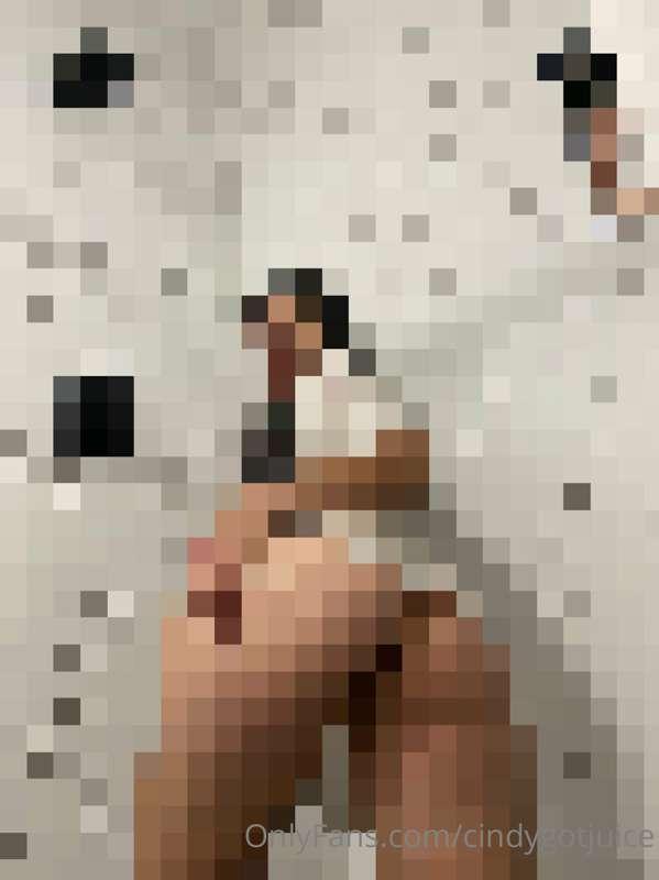 Backshot view 3 pics to get u 🍆
