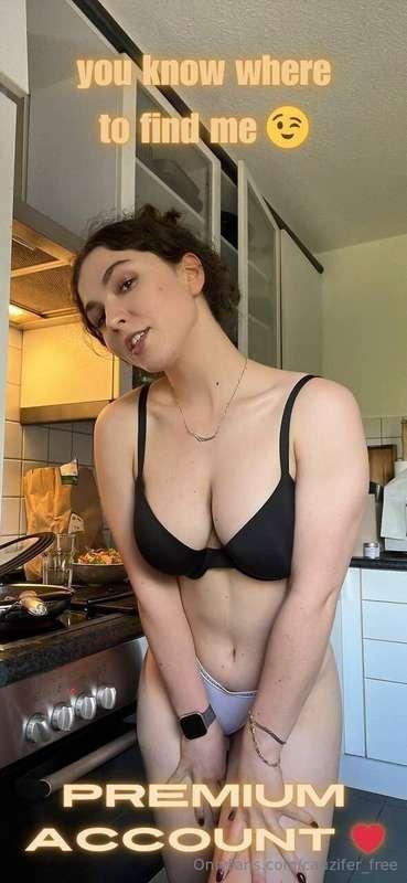 here https://onlyfans.com/cauzifer