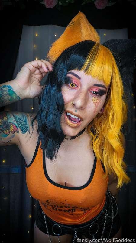 I'm so ready for spooky season! Are you? 😘🎃🦇🐺🖤🧡🖤🧡