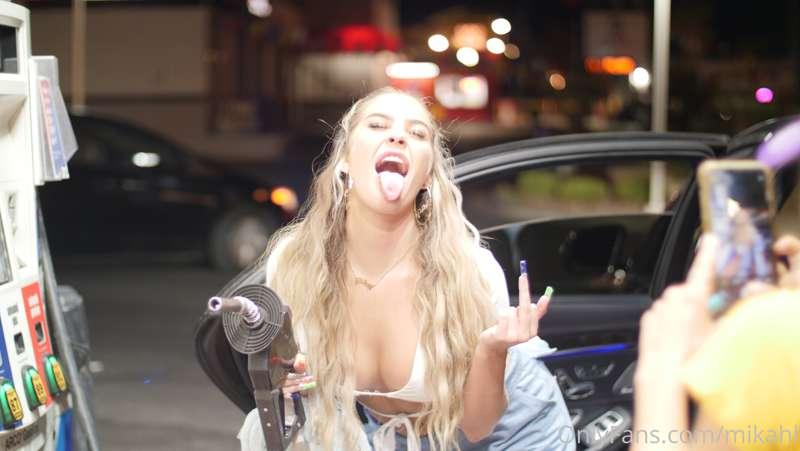 All gassed up and ready to go! ⛽🚘
Don't forget to shoot me s..