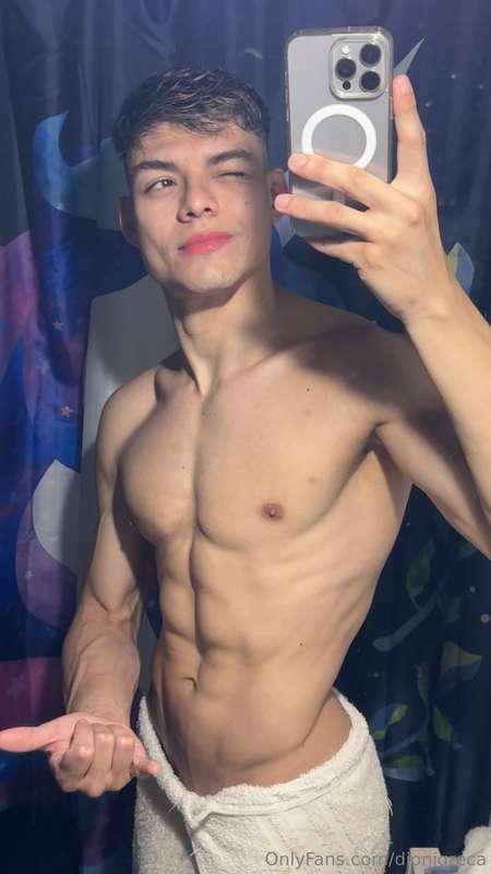 If you ask me to take off my towel, I'll do it for you 🫣