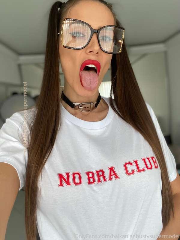 🦋check my dm🦋