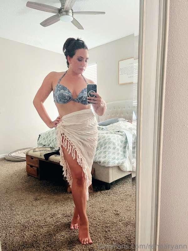 I want you to cum swim with me 🙈