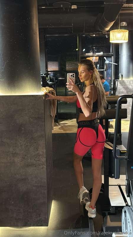 First steps after landing -> to m fav gym 