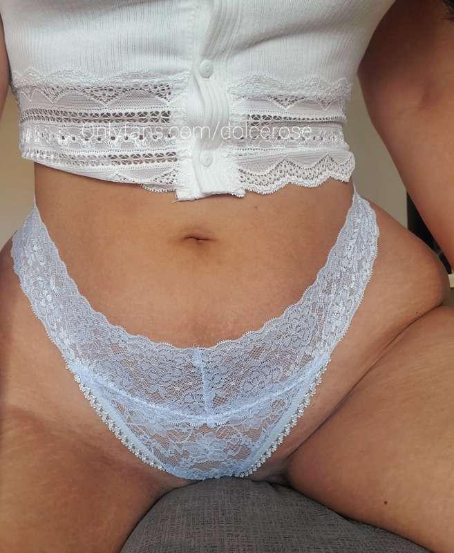 Let's play a game again! 💃 

Rubbing my clit against things ..
