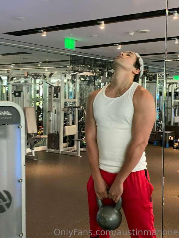 Lets do a quick stretch! Help me out?