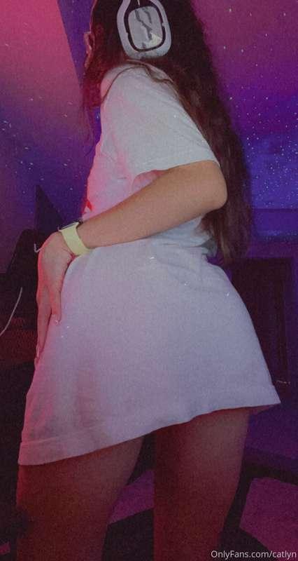 no pants no panties 👀