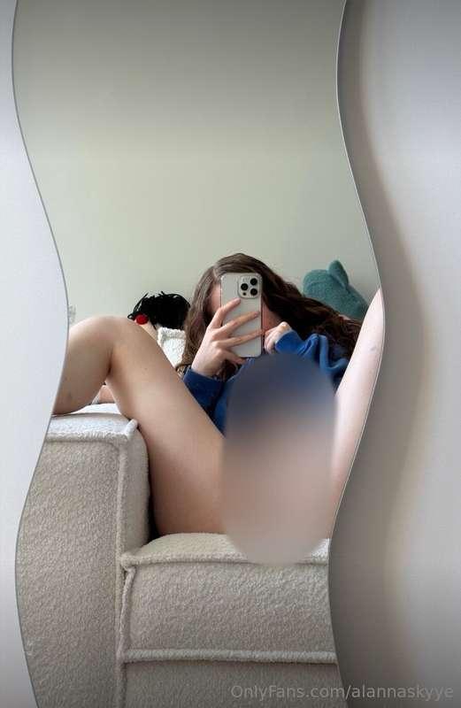 NAUGHTY NUDES BUNDLE PLUS TWO BONUS VIDEO FOR FREE!