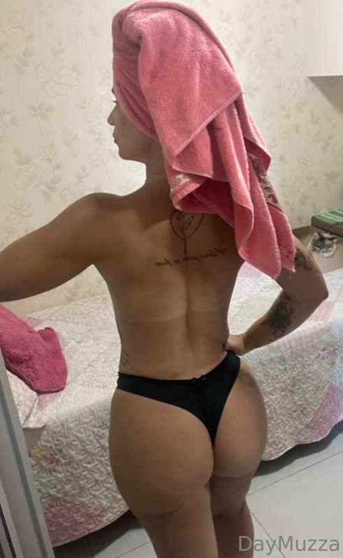 Calor né mores? 🥰 minha gatinha me fazendo cia 😻