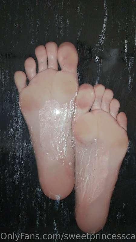 Got them wet for you 😏