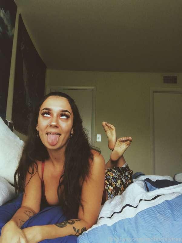Where are my foot lovers? Where are my ahegao lovers? Where ..