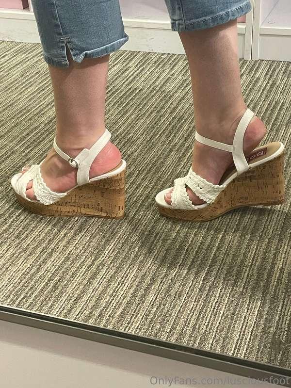 I would love a surprise pair of strappy sandals 😇