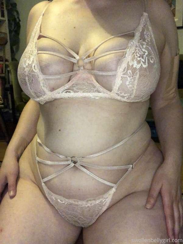 Just waiting for my dinner to arrive…😜
