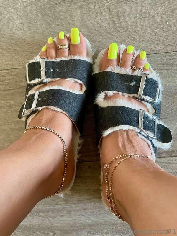 Happy Toesday!Head to VIP to enjoy full length videos! NO PP..