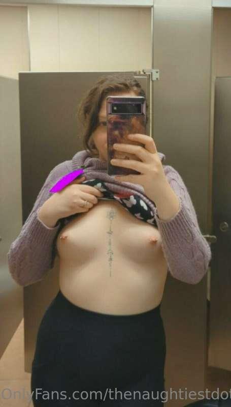 Titty Tuesday 😘