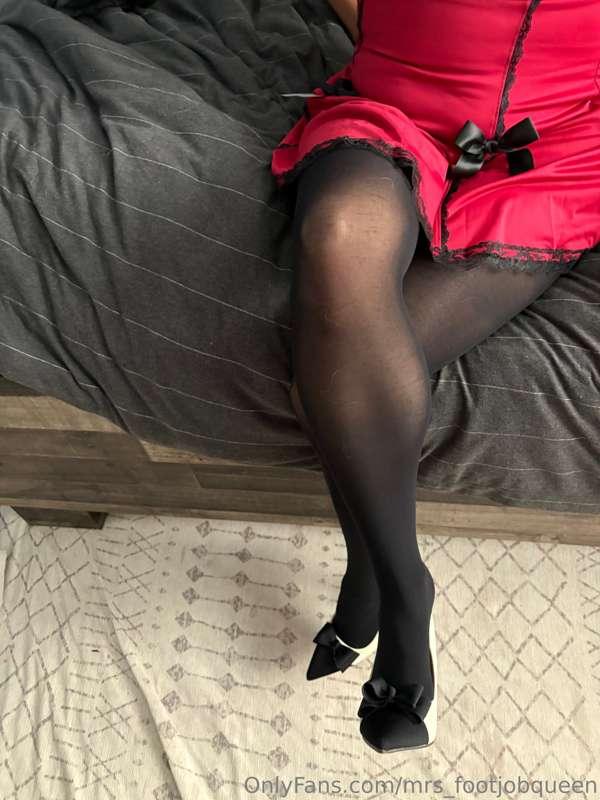 mrs_footjobqueen image #36