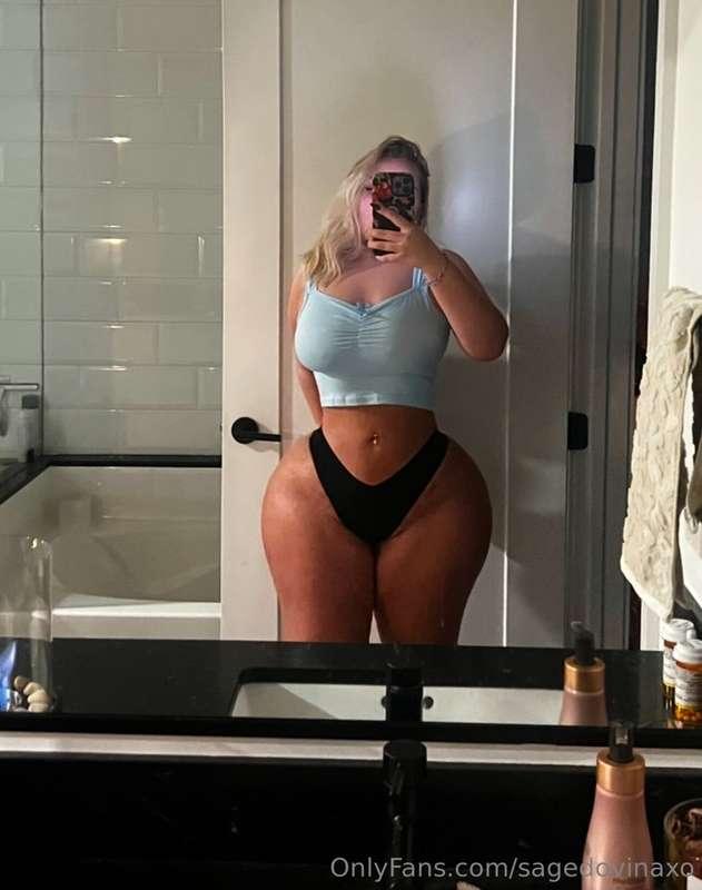 thighs like pillows 🥹