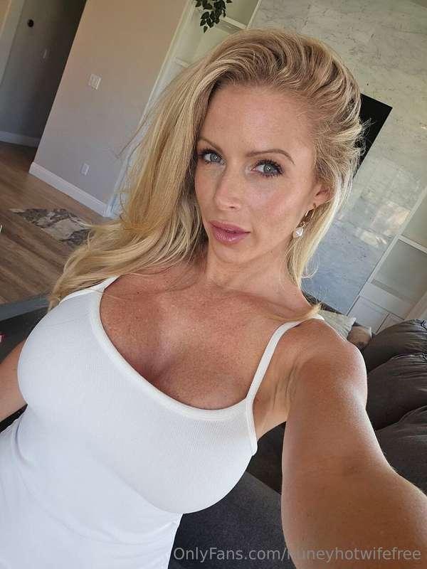 😜