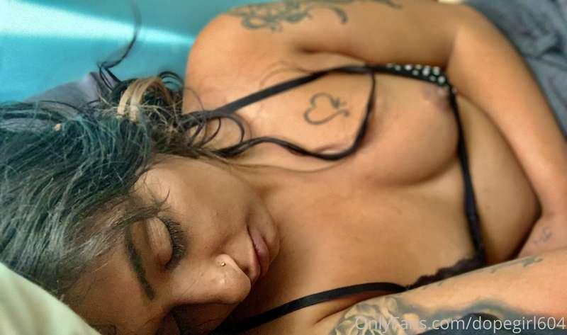 Imagine you woke up next to me … GOOD MORNING BABE 🥰😇