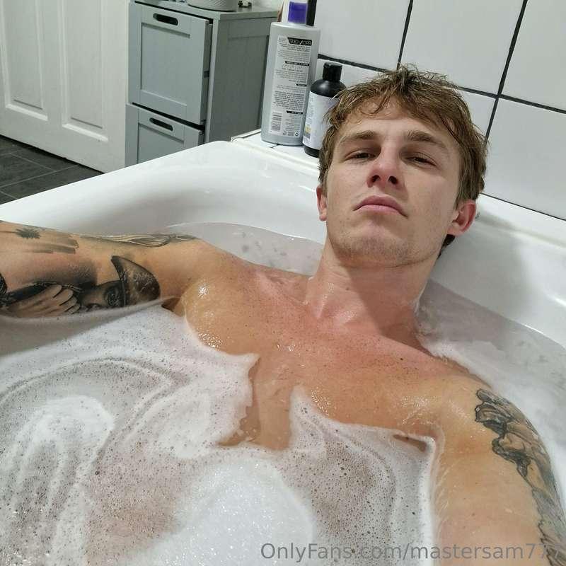 We love a good bath 😈