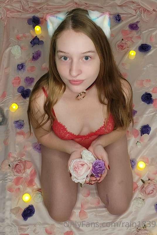 I brought you flowers 💙😘