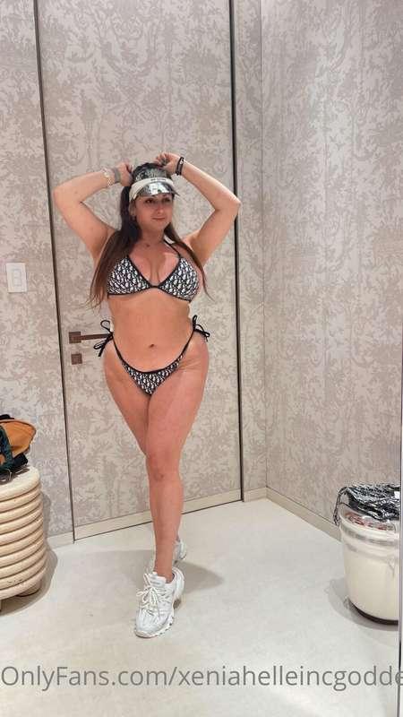 Hello there my loyal horny fans!! 😍😍😍
I’m so ready for summe..