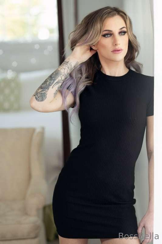 a simple black dress never fails, right? 😘🖤  Tip me if you'd..