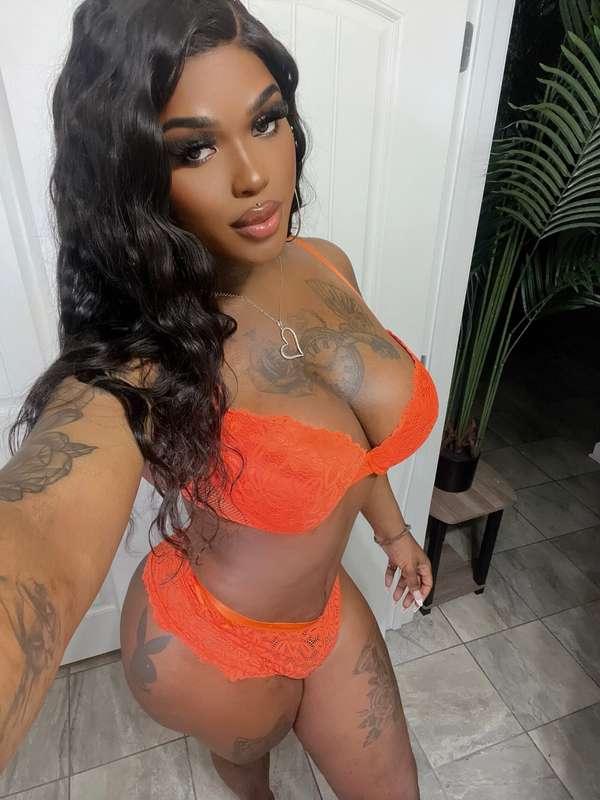 😍 My love, I'm ready for you. I have three options for you s..