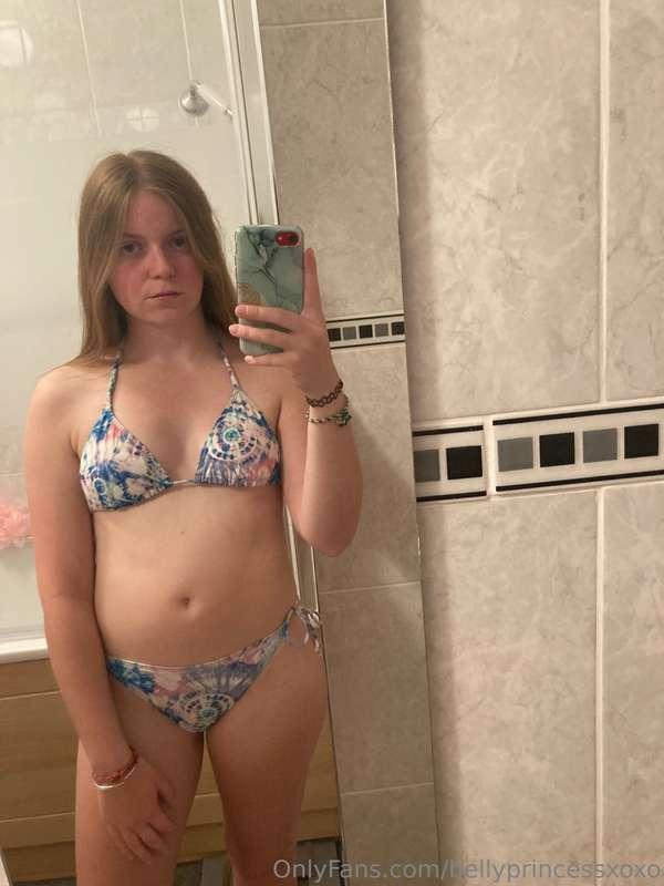 Serious face…it’s bikini time!