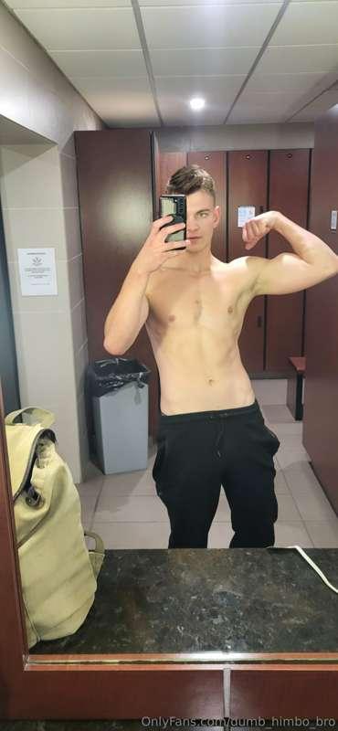 dumb_himbo_bro image #7