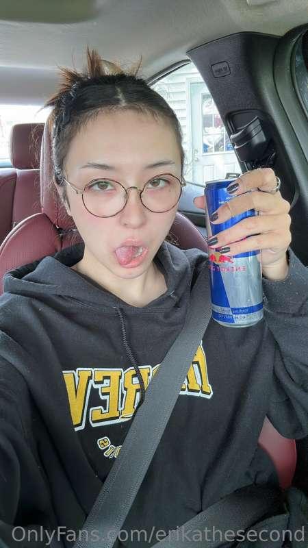 it’s a no makeup day y’all sorry to disappoint