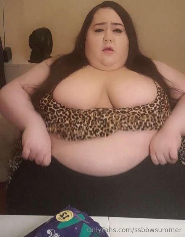 Help me take my leggings off 😉