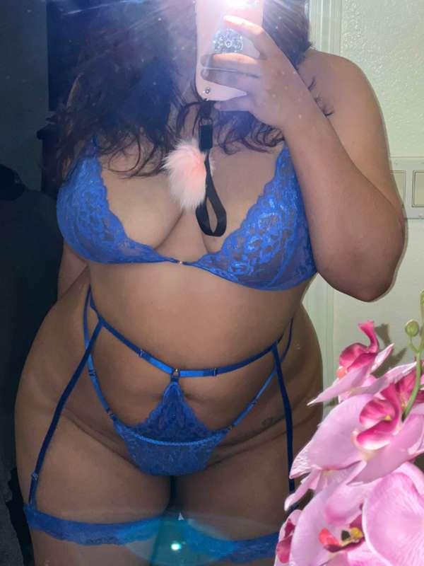 Like if you would like more lingerie pics and videos😘😘😘