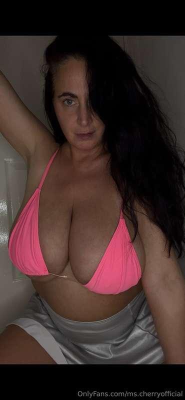 Is link my colour then drop me a nice tip and will send you ..
