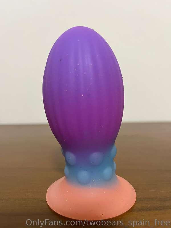 Aquí probando mi nuevo juguete‼️😈😈😈😈😈😈😈

Es de la casa leyut..