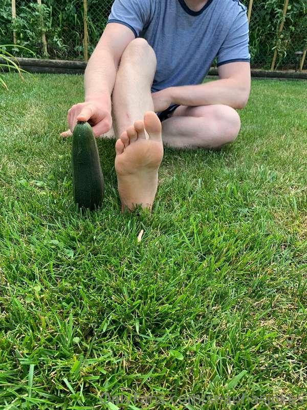 Size comparison 🙈🍆