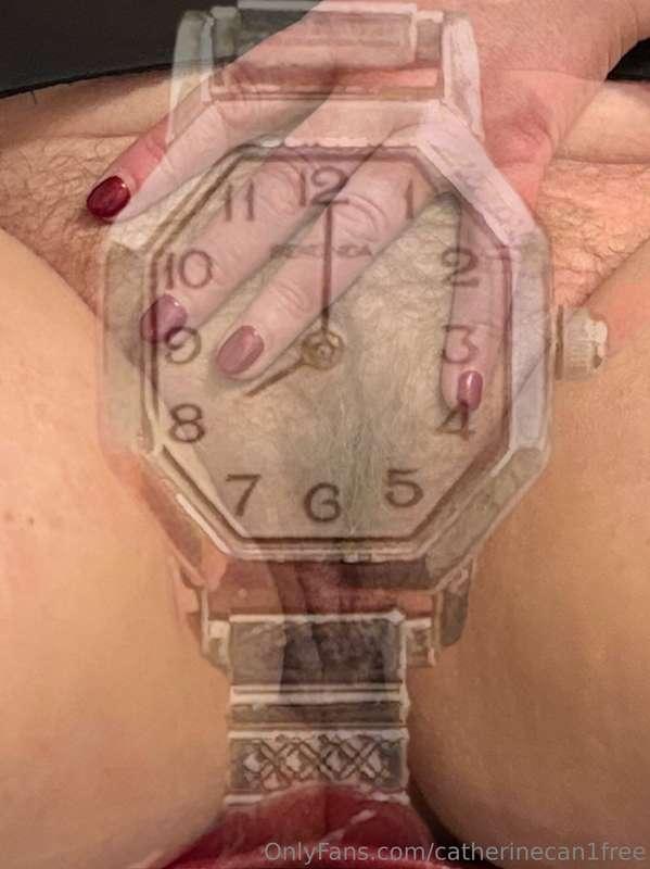 LIVE IN 10 minutes on my onlyfans.com/catherinecan1 
It’s fi..