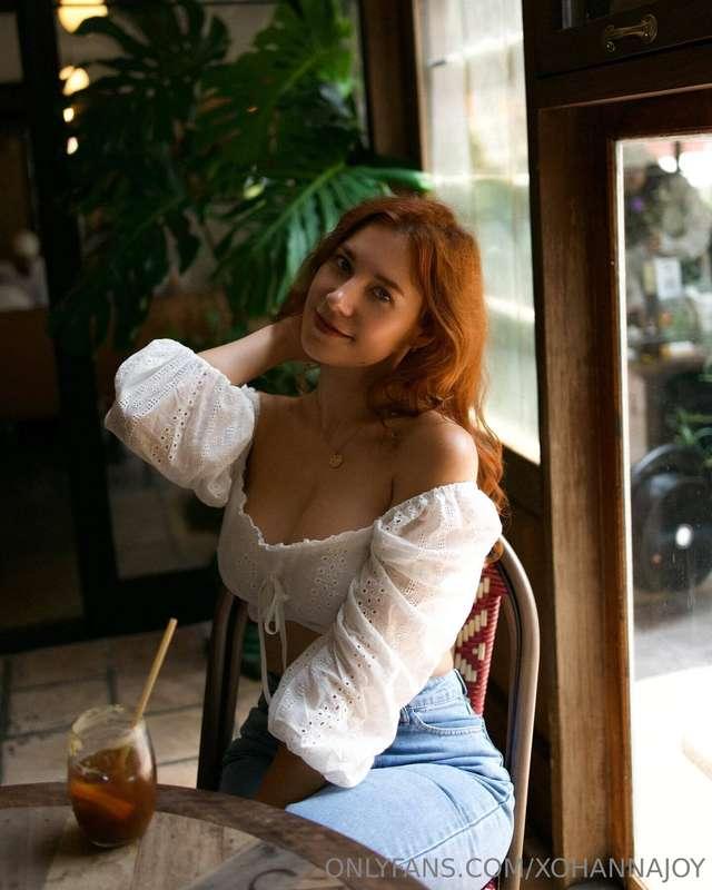 Great place for a date, I love the atmosphere💄☕️