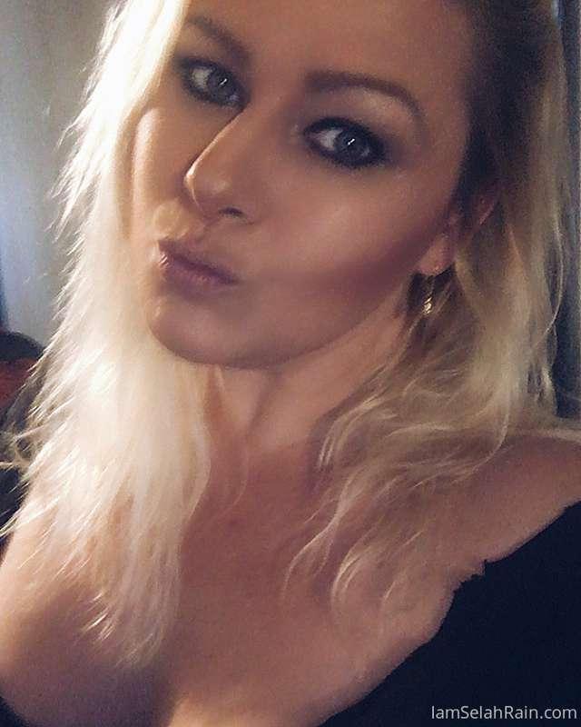 Thinking of that Hott Ass private show earlier...It’s gonna ..