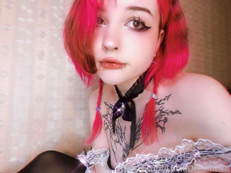 shh… I’m trying to snatch your soul

☆ #fyp #cute #anime #natural #piercing #amateur #alt #emo #punk #slimthick ☆