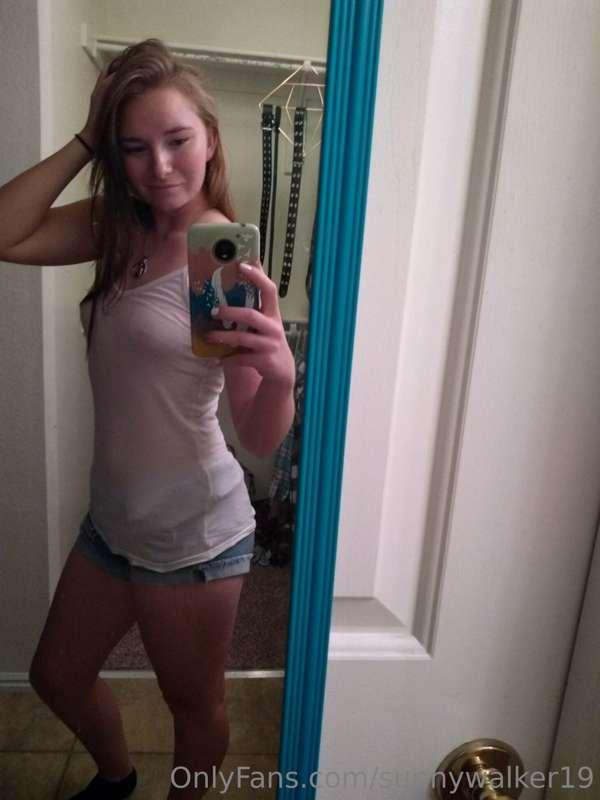 Just a little photo from back in the day 🤭. Enjoy 😘