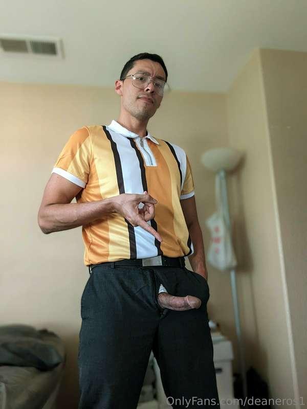 Damn I hate when I forget to zip up