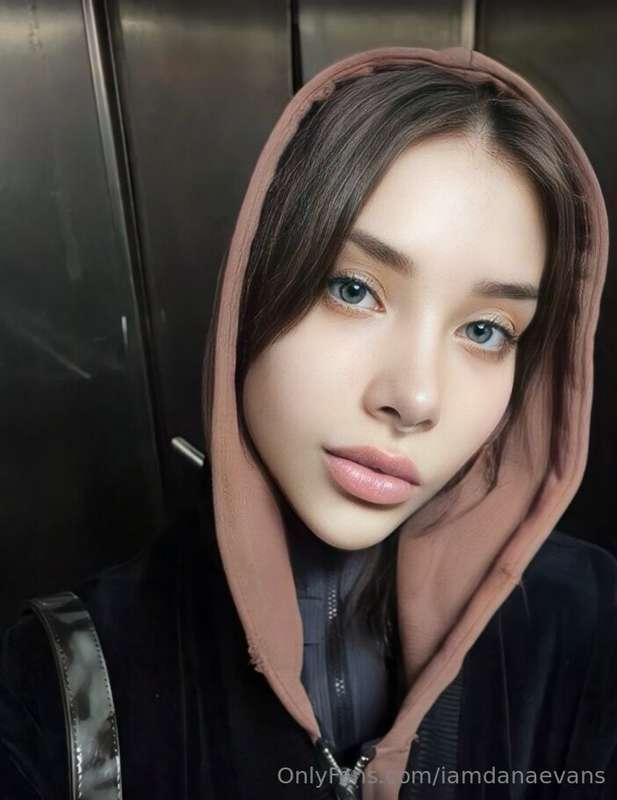 🔥 STOP SCROLLING🔥

💓💗💖 Smiley queen @babe_booo is for playin..