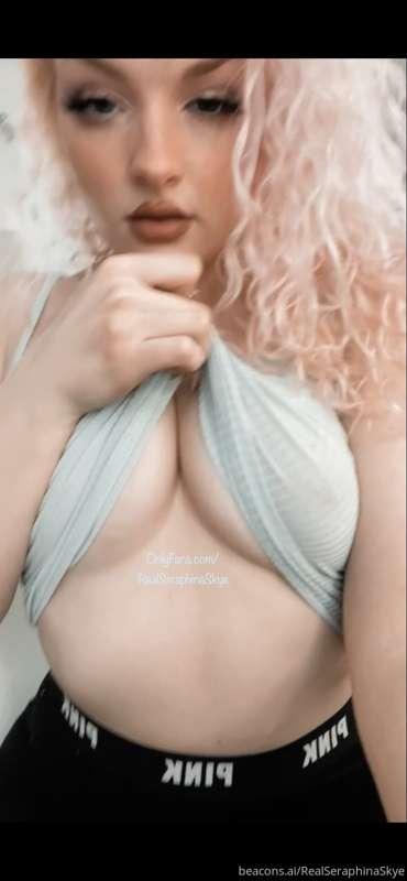 what do you think baby? do you like my big bouncy boobs? 😏😇🥰..