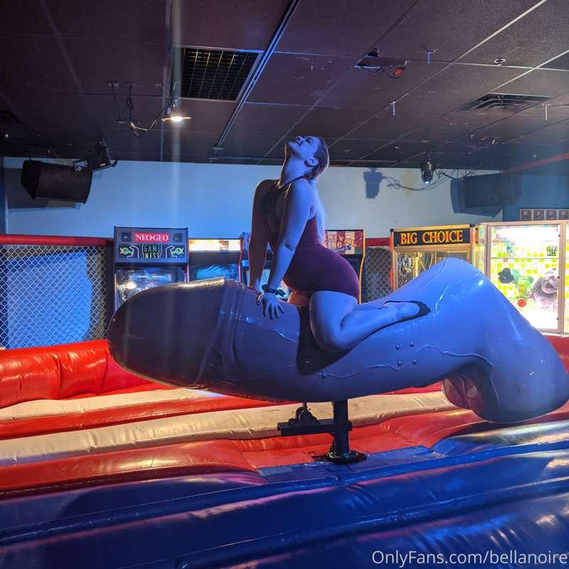 Taking a ride 👀🍆
