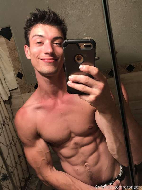 Hello and good evening to all my wonderful subscribers😊😘 too..