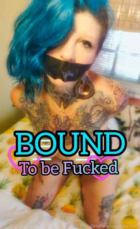 :: BOUND :: GAGGED :: WAITING TO BE USED ::

Legs and feet b..